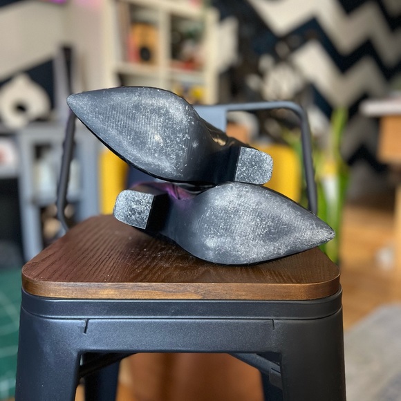 Black Crocodile Skin Heeled Ankle Boot - Picture 5 of 5